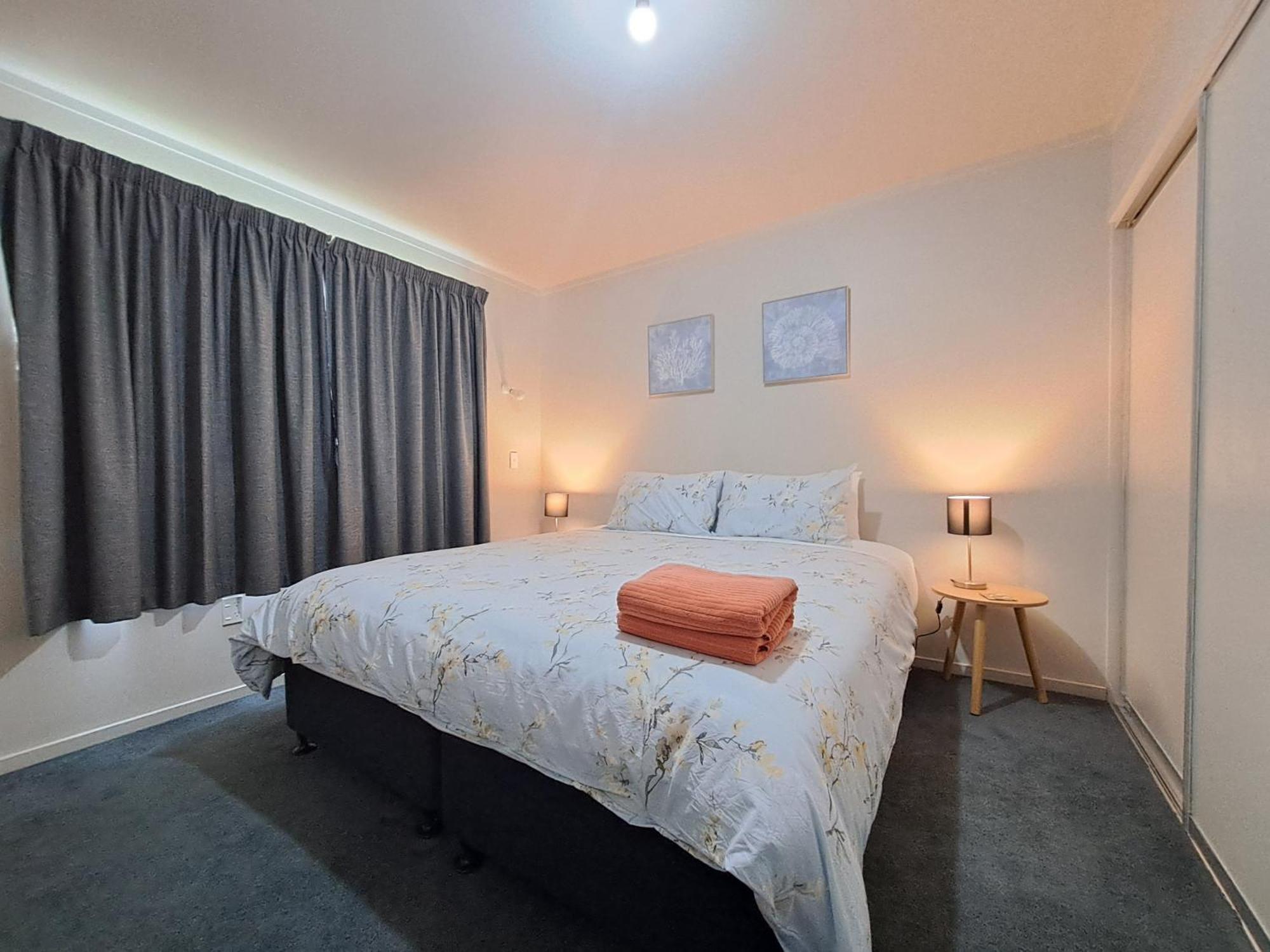 St Clair Apartment - 1 Bedroom 但尼丁 外观 照片