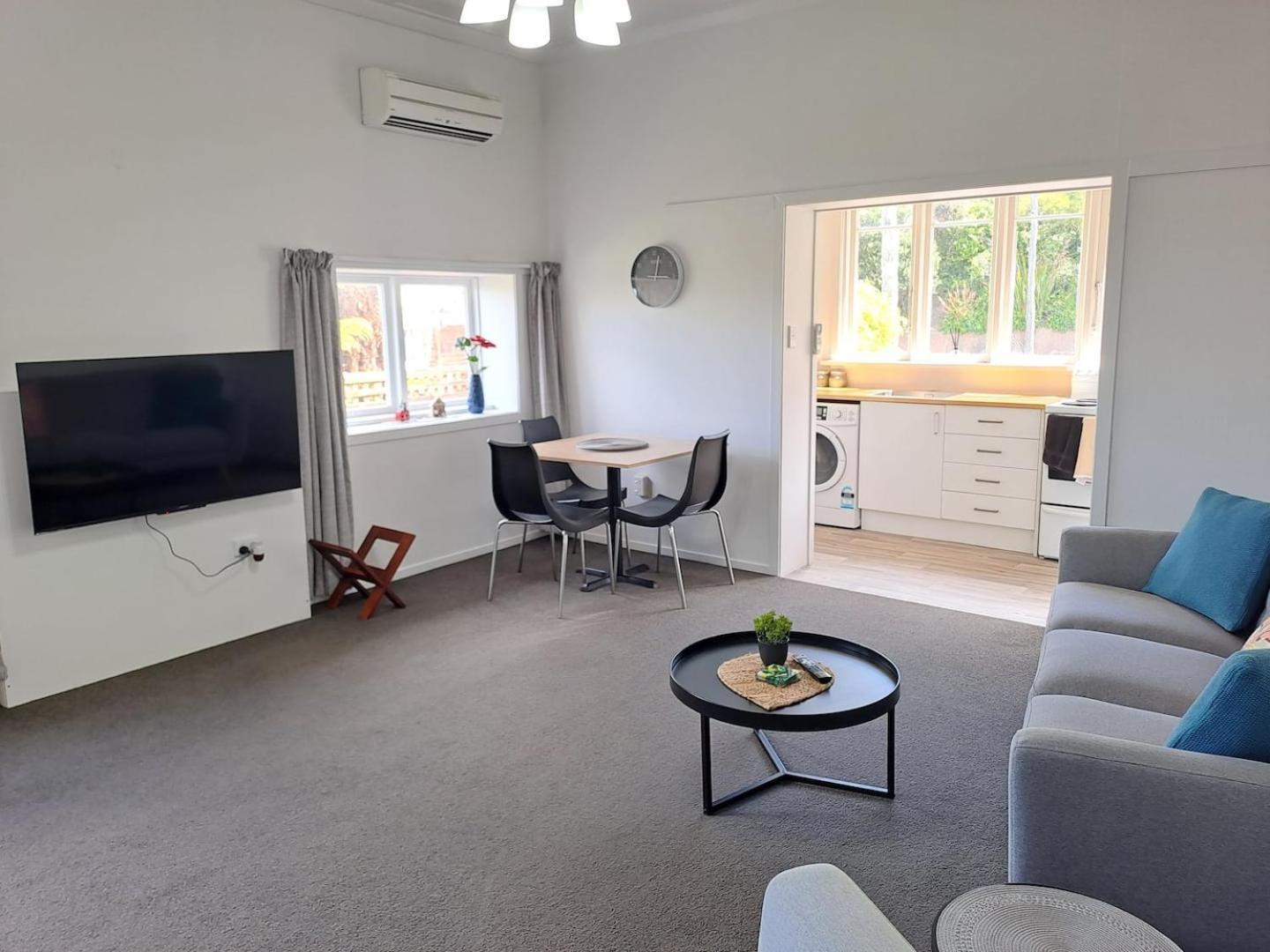 St Clair Apartment - 1 Bedroom 但尼丁 外观 照片